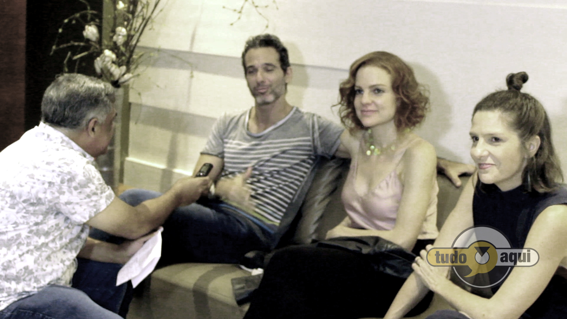 Entrevista com o elenco da comédia Simples Assim