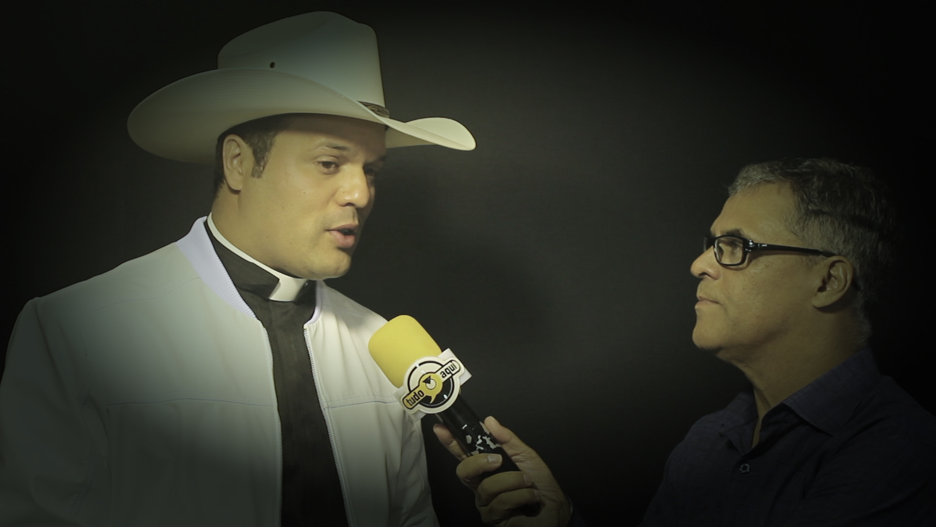 Entrevista com Padre Alessando Campos no Programa tudo Aqui