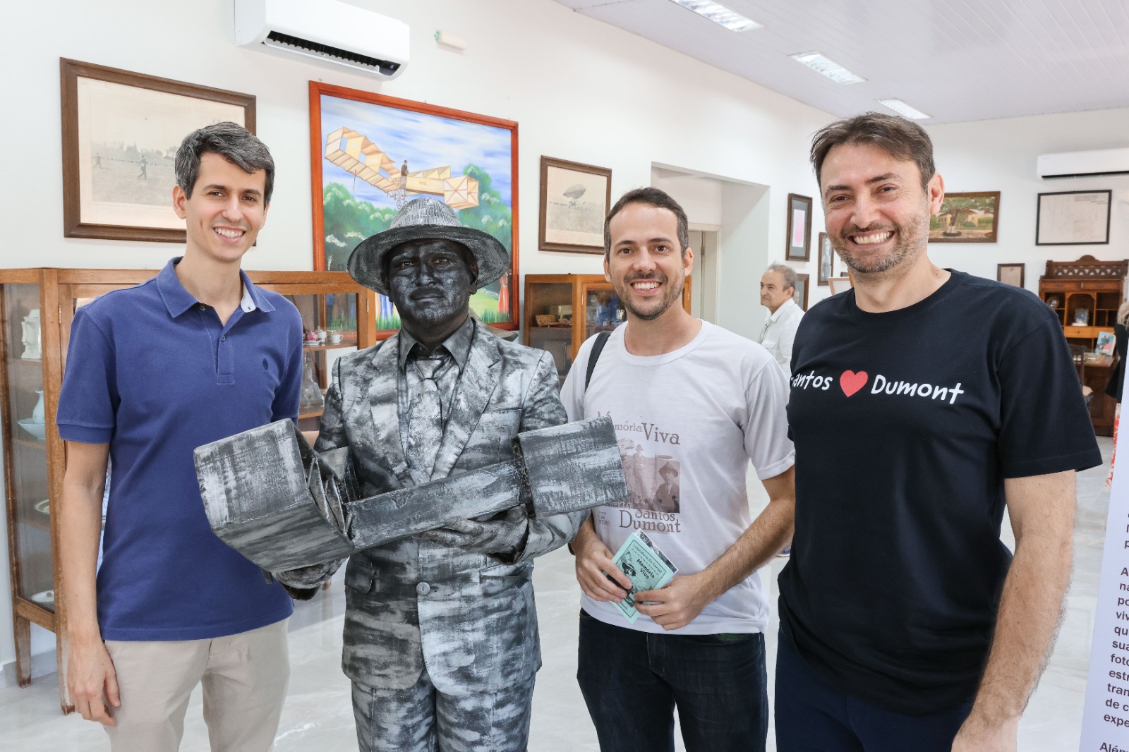 “O Voo do Menino do Interior” é lançado em  Dumont e Ribeirão Preto