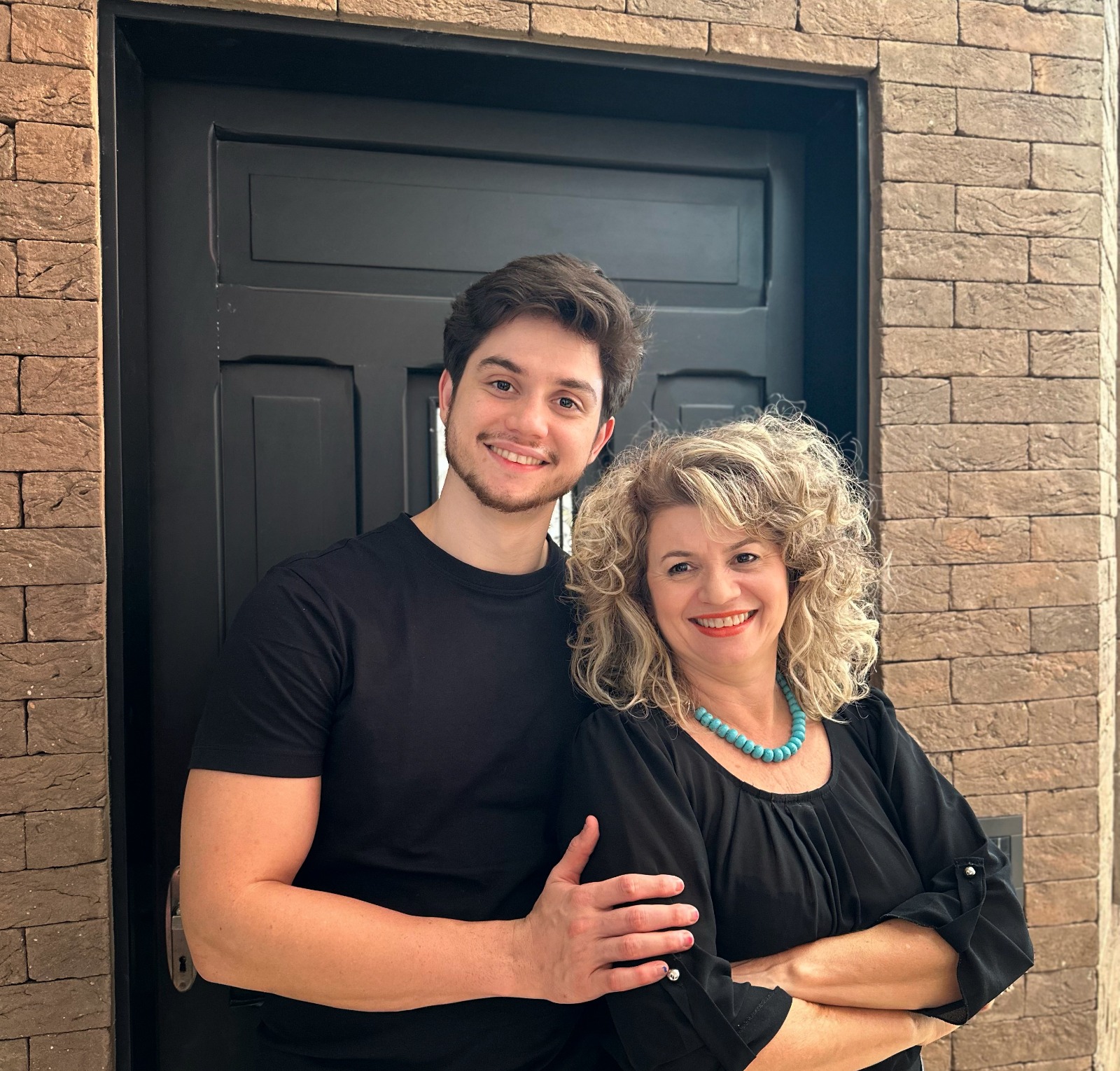 Salão de beleza Shampoo comemora 40 anos