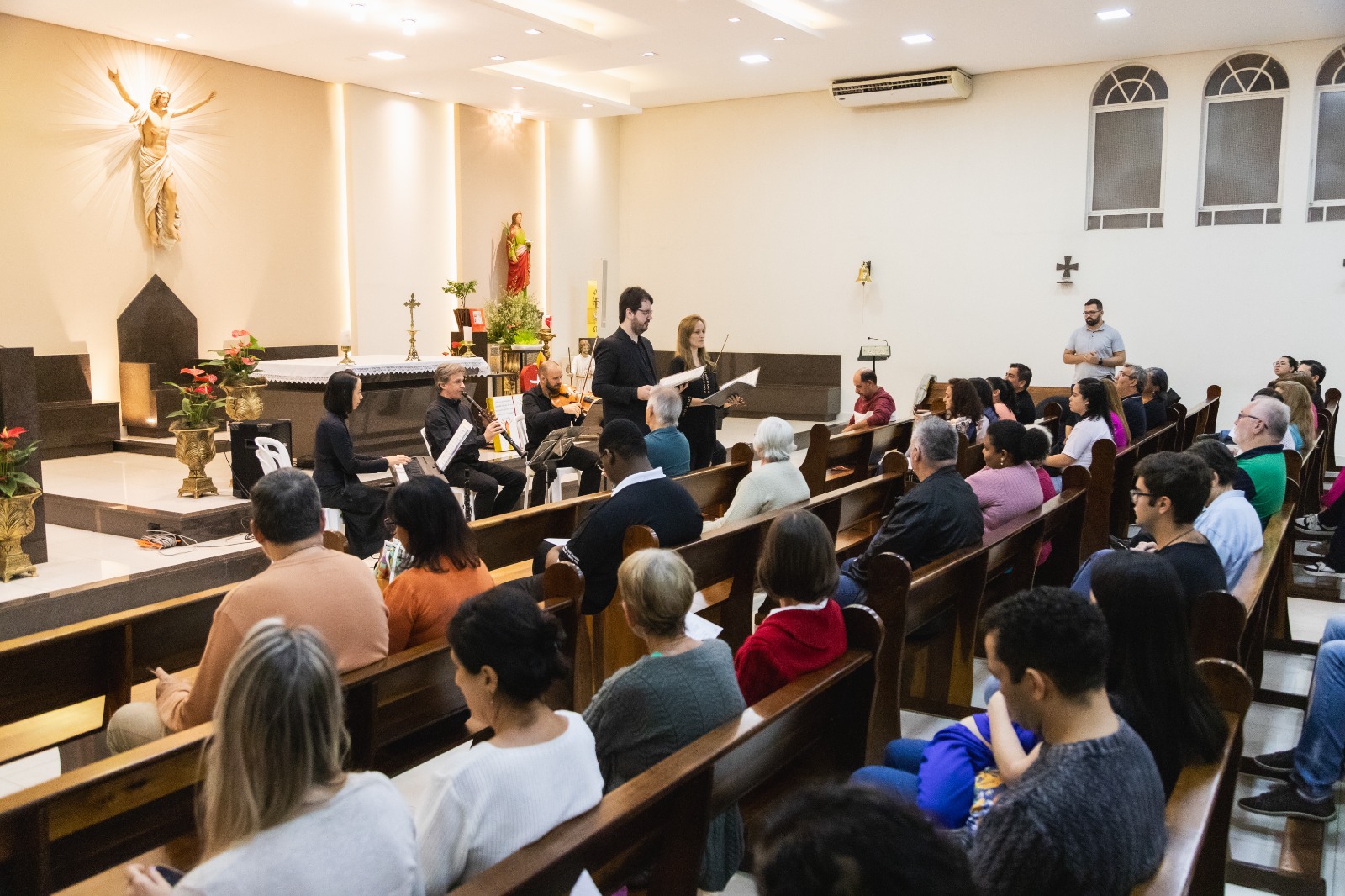 Alma leva projeto Encantando a igrejas da Vila Recreio e do Jardim Manoel Penna, neste domingo (24)
