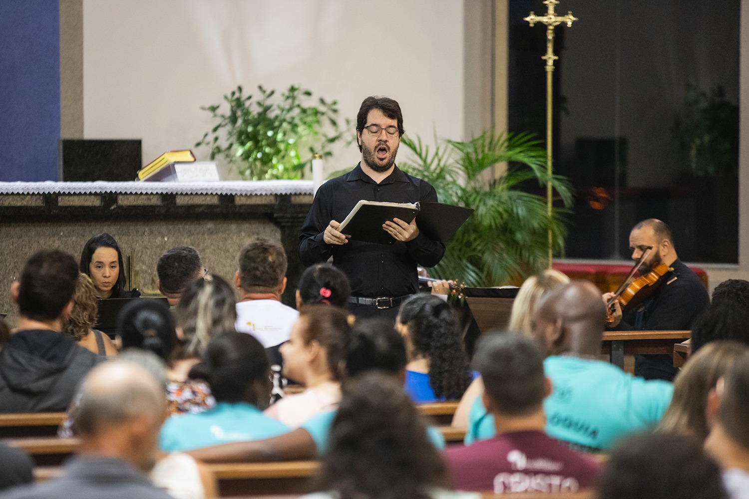Projeto Encantando se apresenta em cinco igrejas neste mês de novembro