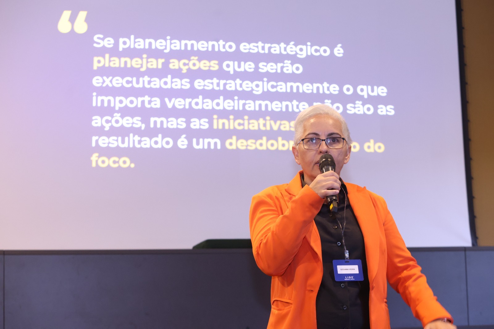 Giovana Vieira dos Santos destaca importância do planejamento estratégico para o sucesso dos negócios durante encontro do LIDE Ribeirão Preto