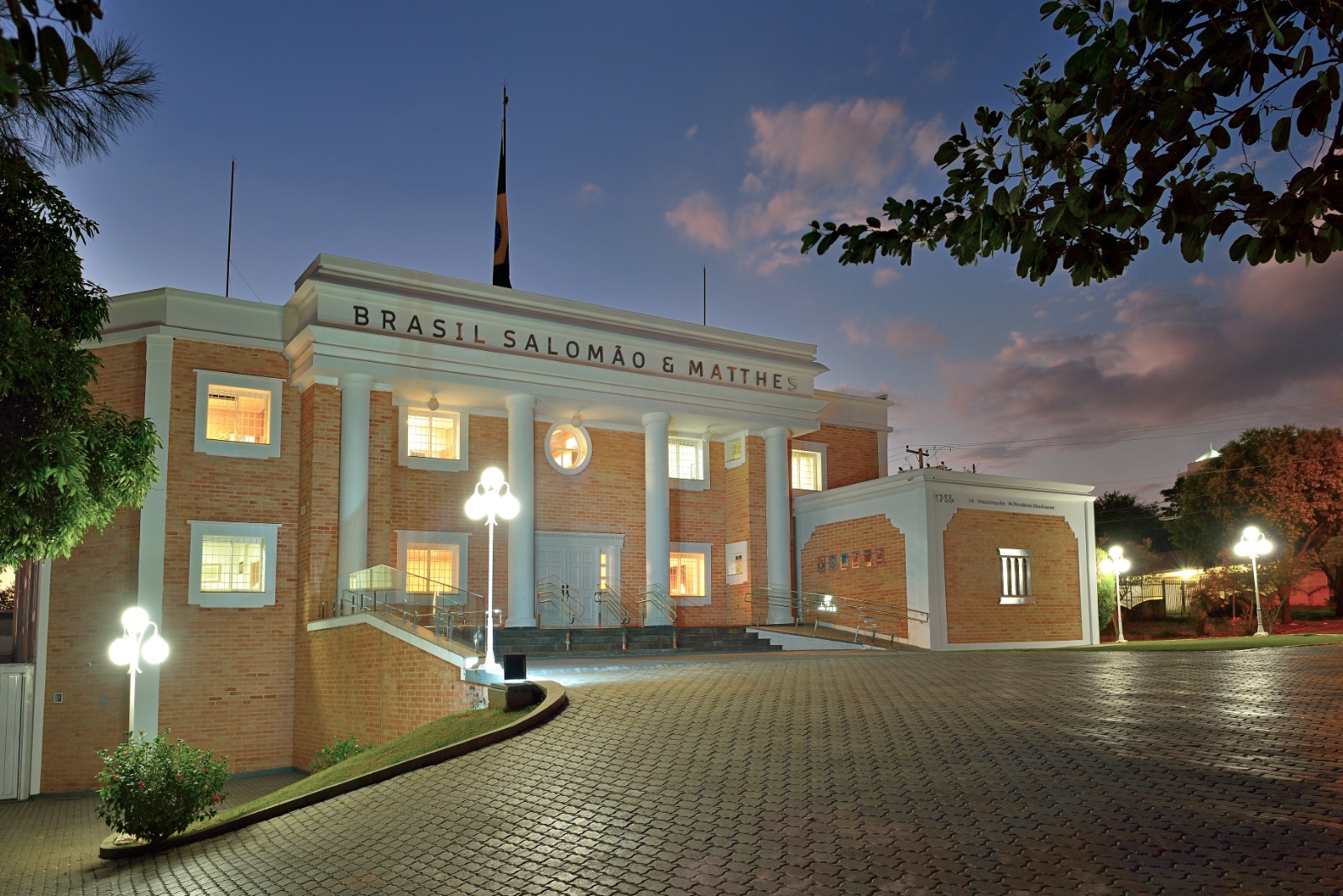 Análise Advocacia 2023/24 consolida Brasil Salomão e Matthes como referência nacional