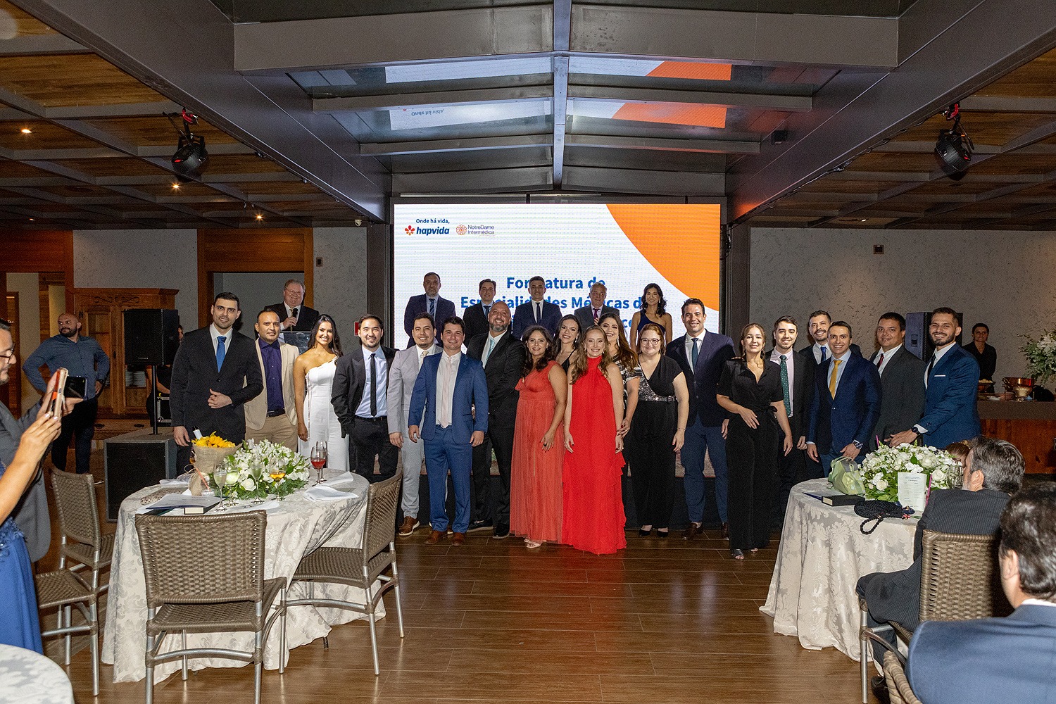 Médicos concluem formação no Hospital São Francisco em Ribeirão Preto