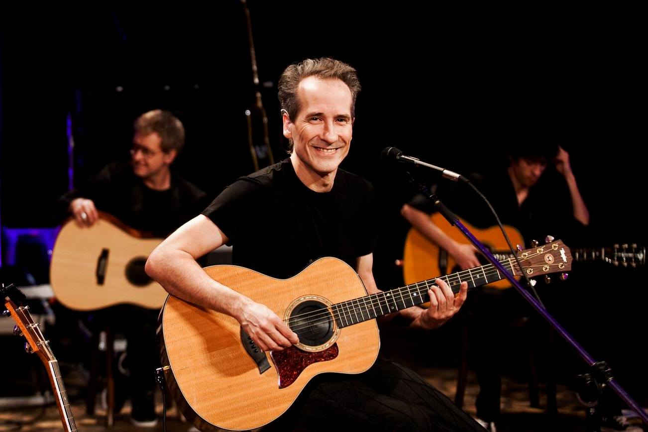 Ritmo do Bem promove show beneficente com Kiko Zambianchi e convidados especiais em prol da Casa das Mangueiras