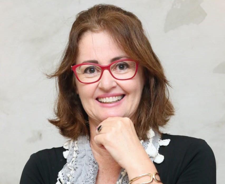 B.Arts apresenta exposição Joia Rara, de Héstia Tenfuss