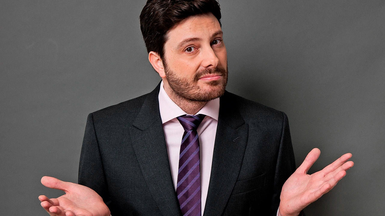 Teatro GT apresenta Danilo Gentilli em Ribeirão Preto