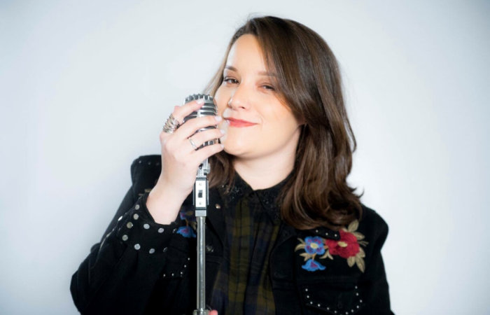 Gika Bacci, ex-The Voice, apresenta show acústico com a banda Nice Trip no Hard Rock Café Ribeirão Preto