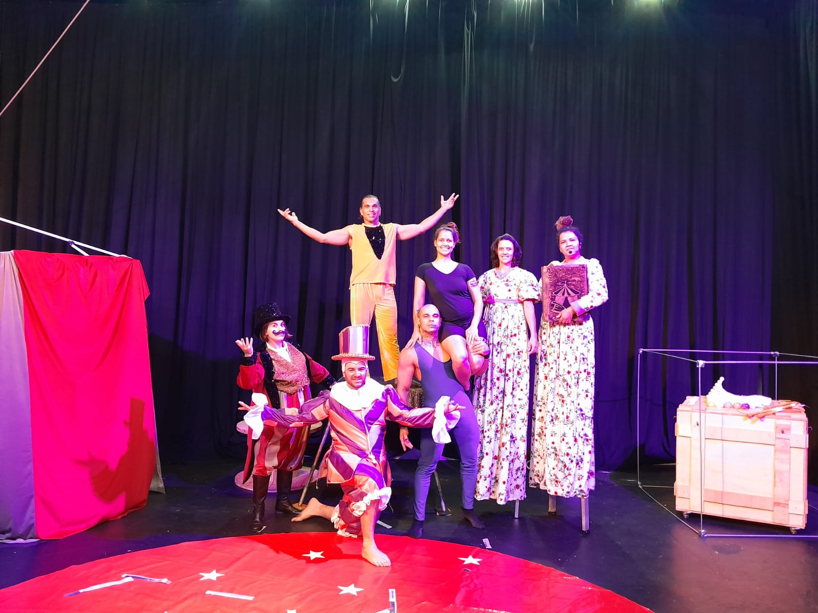 Espetáculo circense Um Conto Chamado Circo realiza apresentações nos teatros de Batatais e Ribeirão Preto