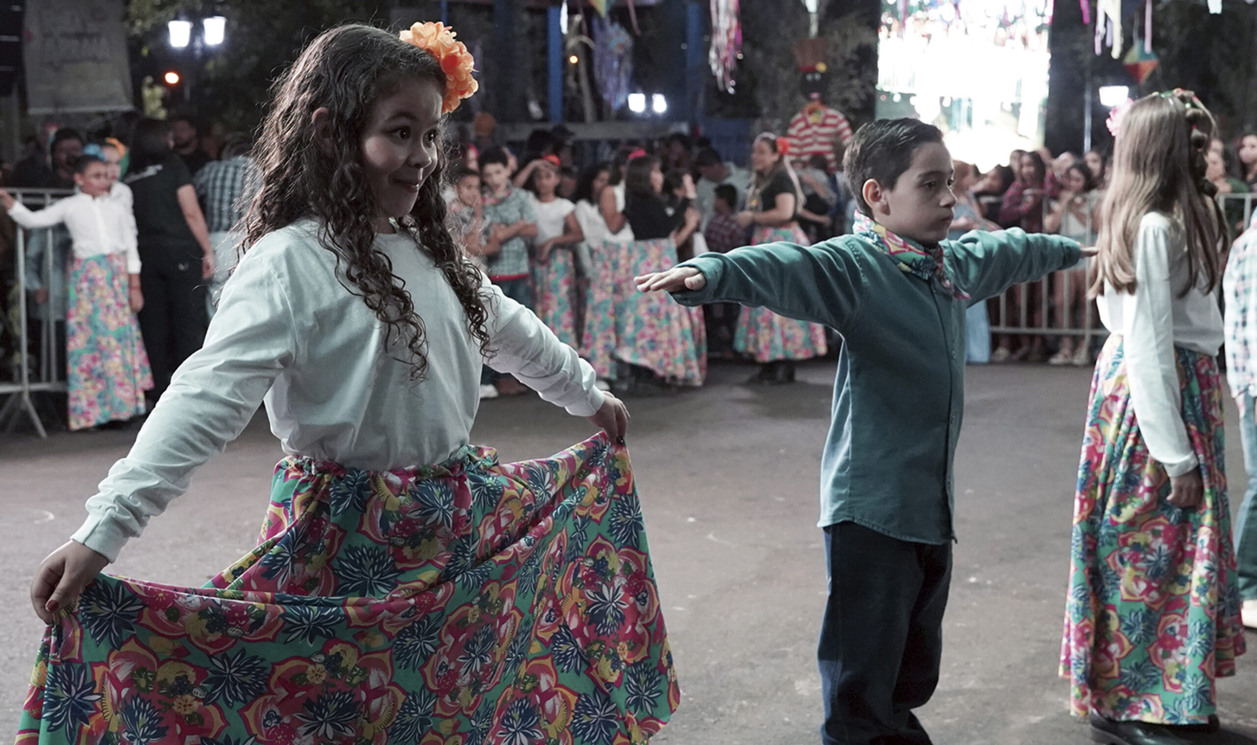Fotos do 3º Arraiá da Educação de Serra Azul