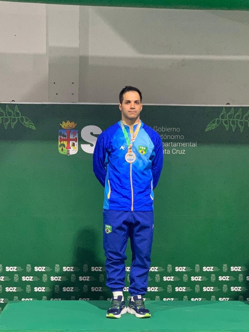 Atleta de Ribeirão Preto conquista primeiro lugar em Campeonato Sul-Americano de Karatê na Bolívia