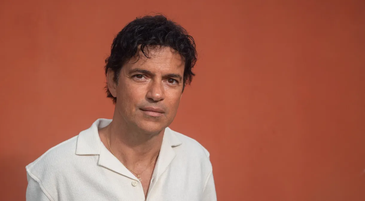 Comemorando 30 anos de carreira, Jorge Vercillo se apresenta no Multiplan Hall em Ribeirão Preto