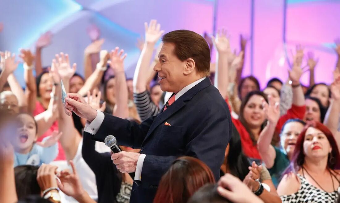 De volta ao hospital Albert Einstein, Silvio Santos segue internado e preocupa médicos