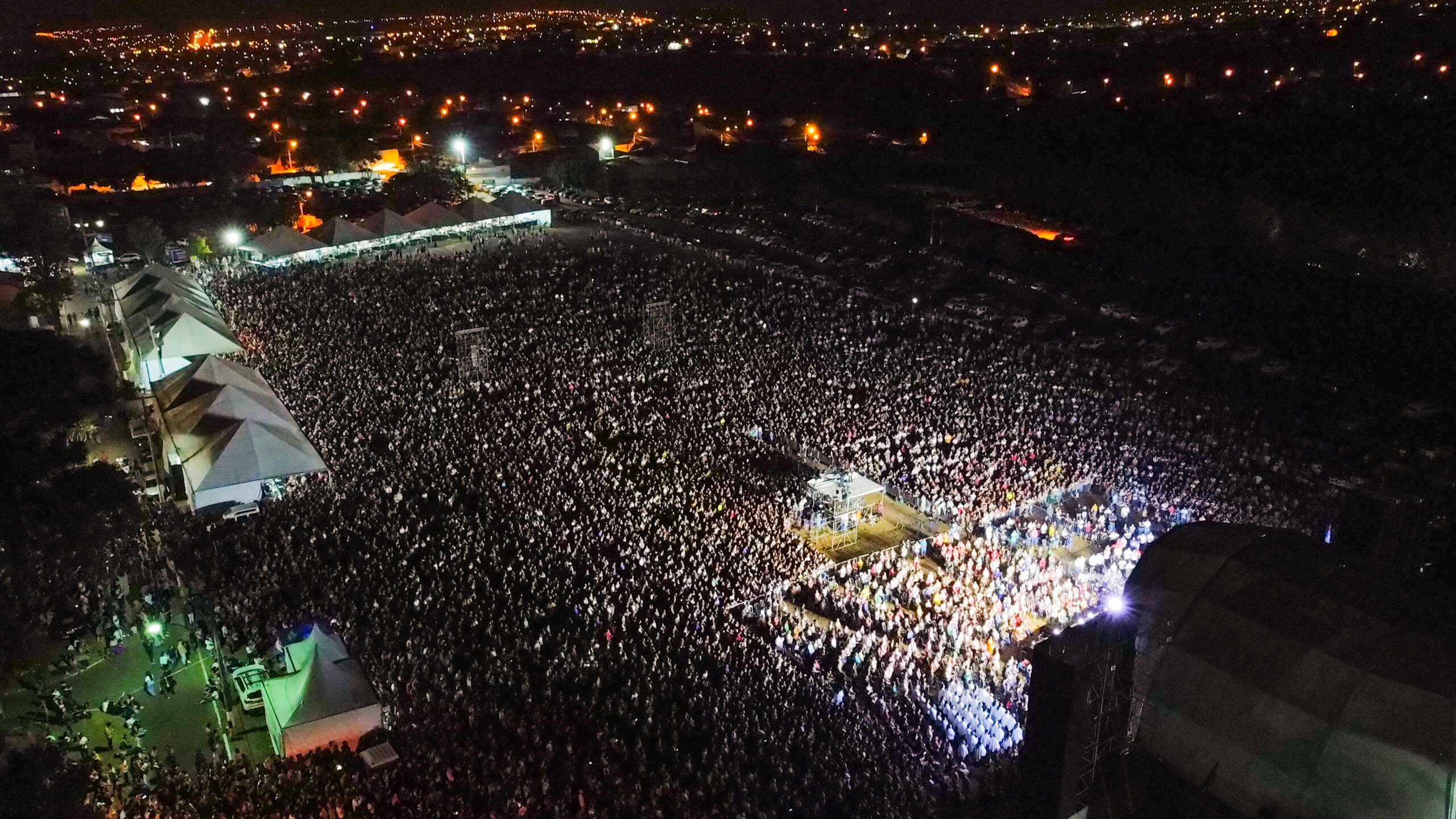 Padre Marcelo Rossi reúne multidão em missa de encerramento do 37º Hallel Franca