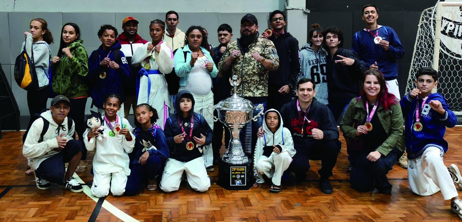 Equipe de taekwondo de Serra Azul conquista 16 medalhas na Copa Ipiranga