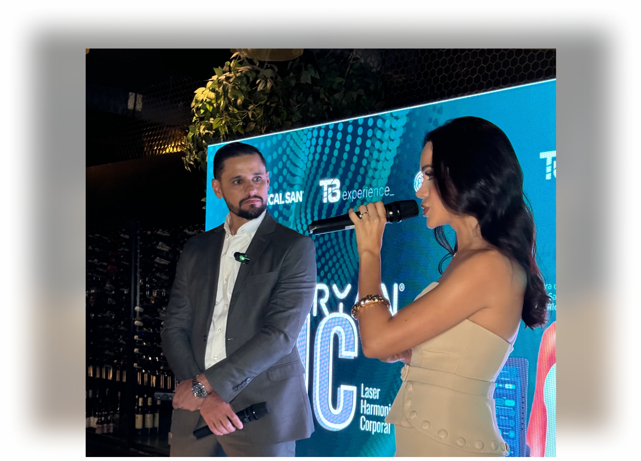 Carol Teixeira e Edson Fernandes oferecem jantar científico