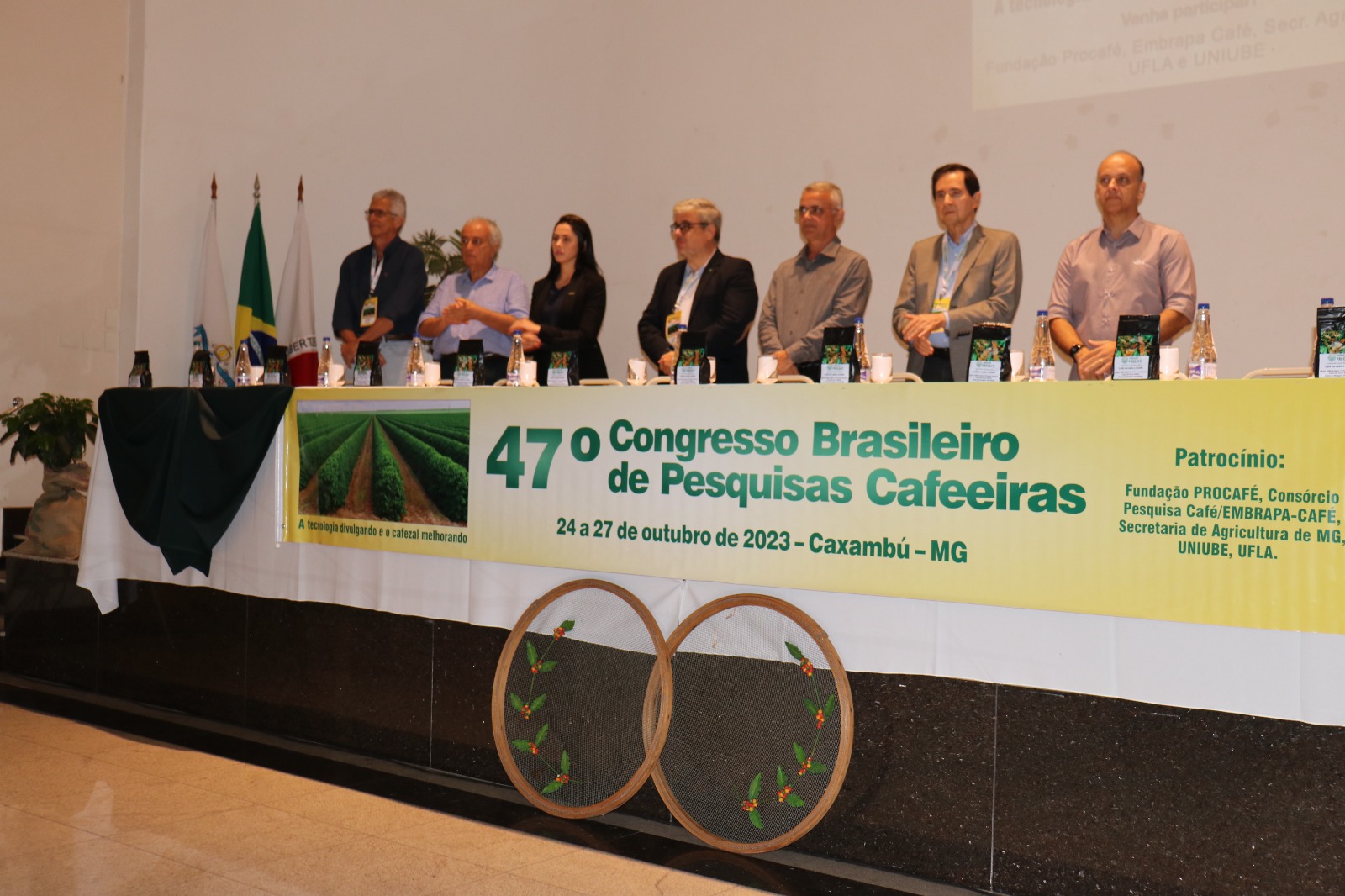 Estiagem e novas variedades de café serão pautas de congresso cafeeiro em Franca