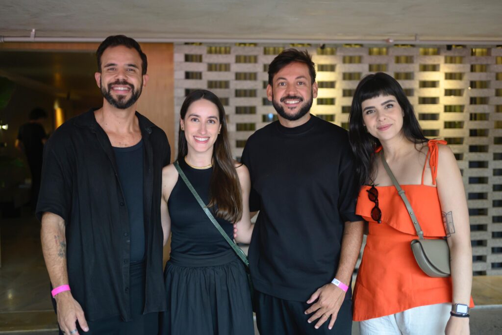 <p>Wilker Medeiros, Rafaela Gravia, Alex Claver e Bárbara Alvarenga</p>
