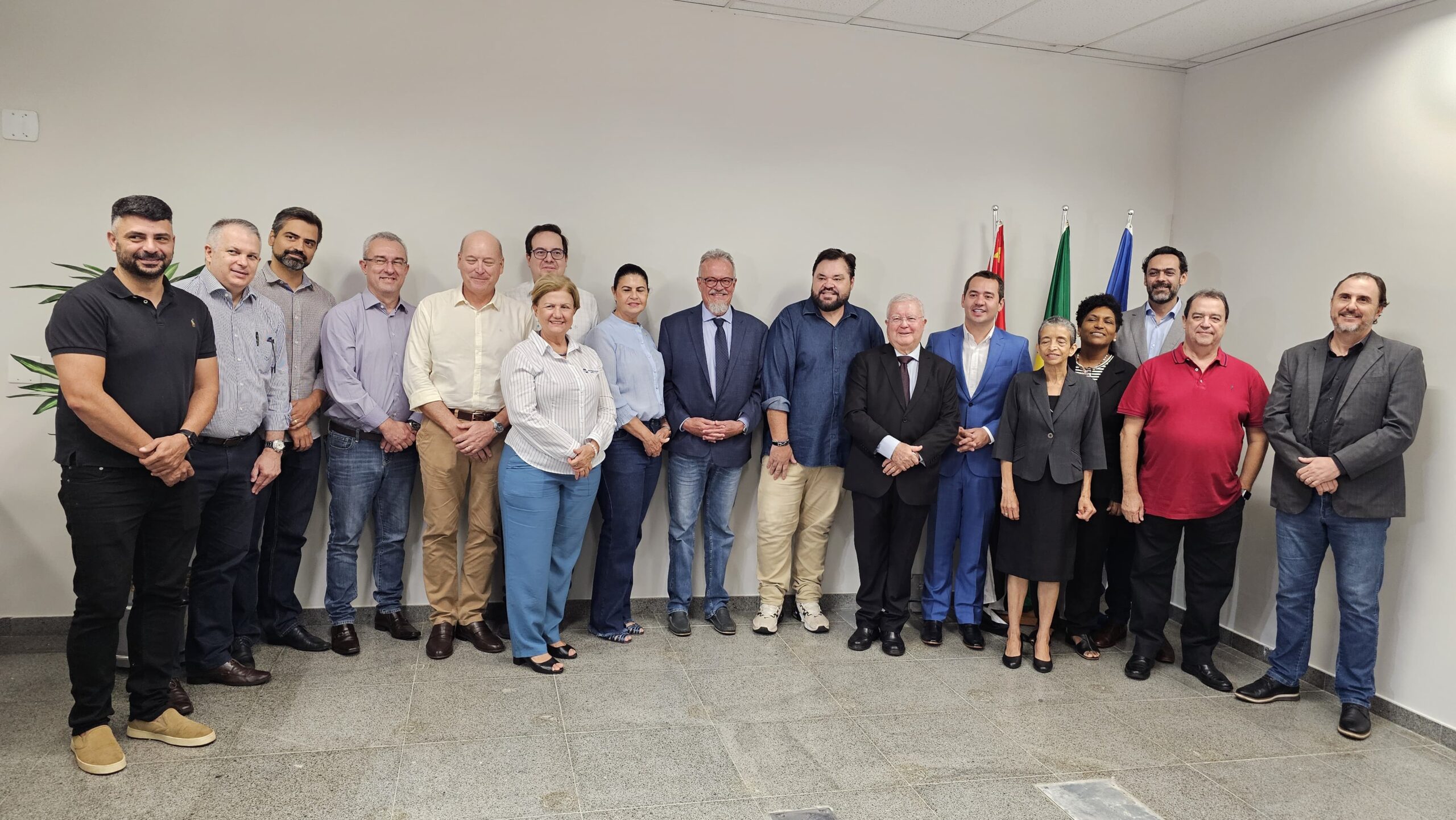 Ricardo Silva anuncia equipe técnica e parceria com entidades representativas para transição de governo
