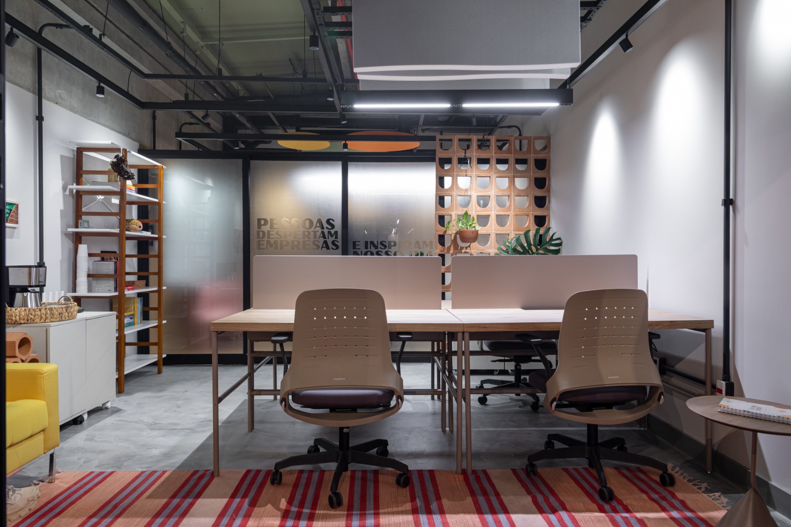 Projeto de design privilegia modernidade e aconchego 