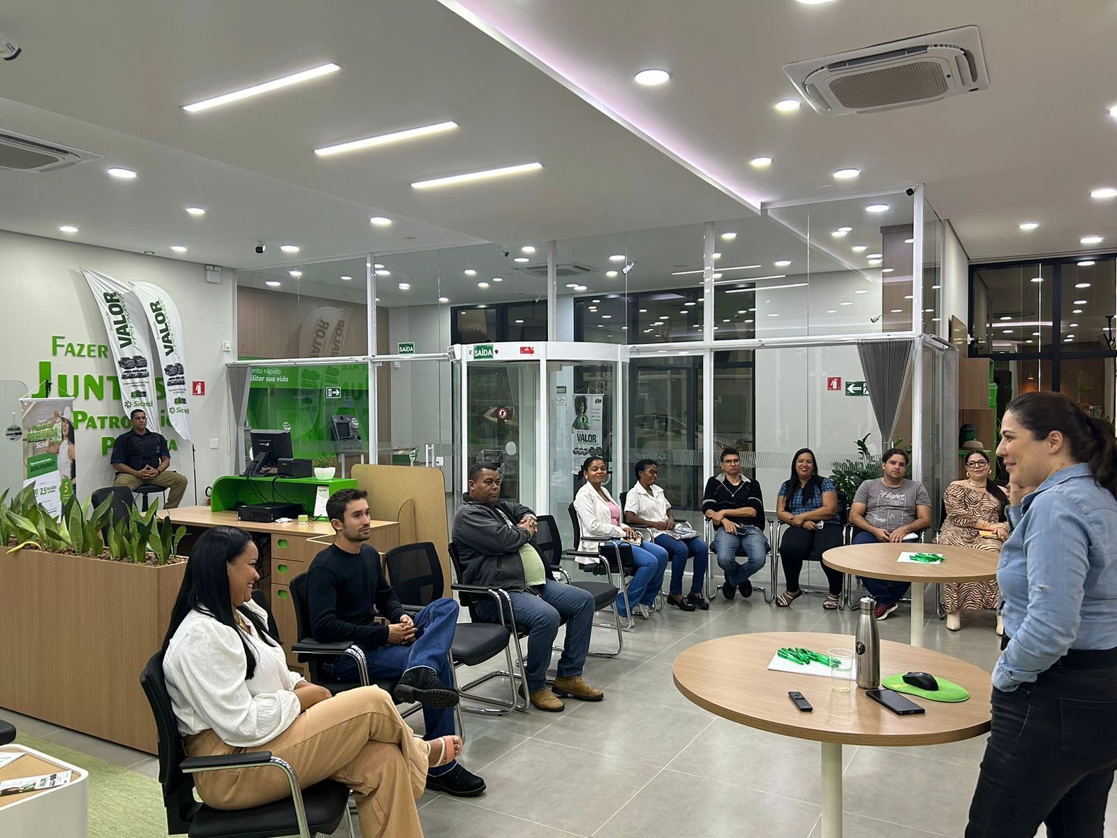Cooperativa oferece formação gratuita para MEIs e autônomos com foco em empreendedorismo e gestão