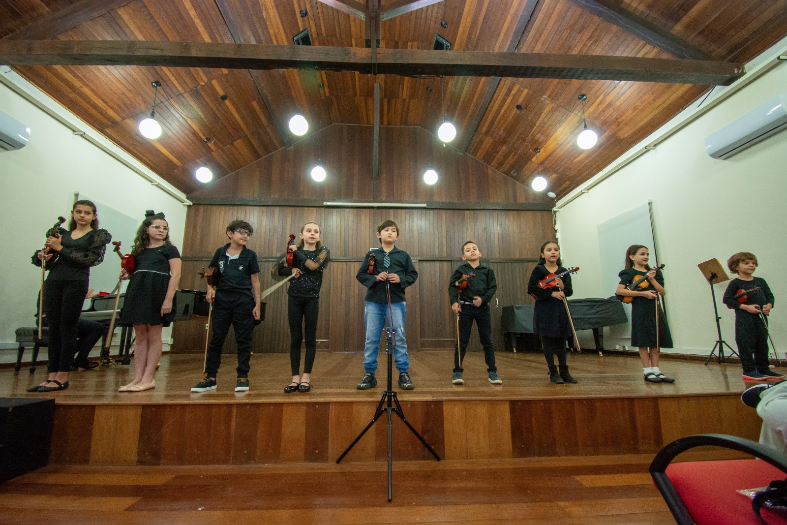 Alunos da Alma apresentam recital de violinos neste domingo (24)