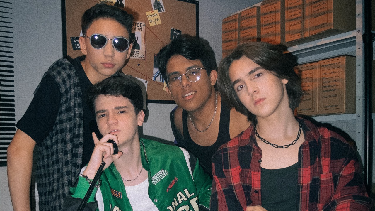 Banda QuatroK viraliza no TikTok com “Alô Polícia”