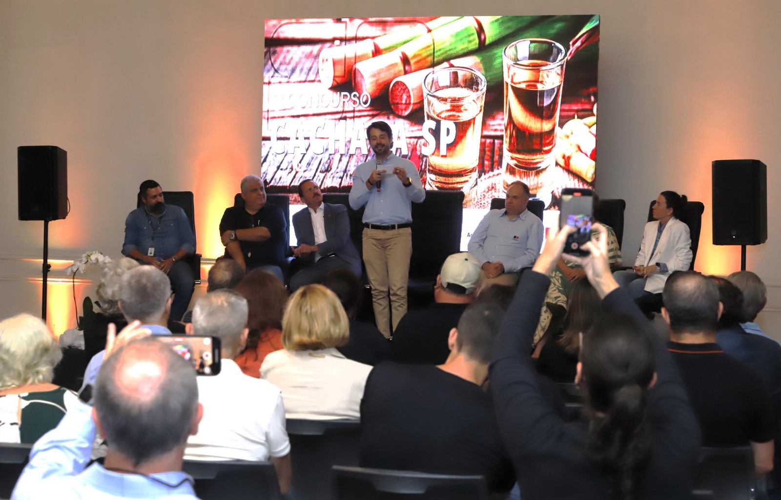 Cachaça de Itirapuã conquista prêmio em concurso estadual de qualidade