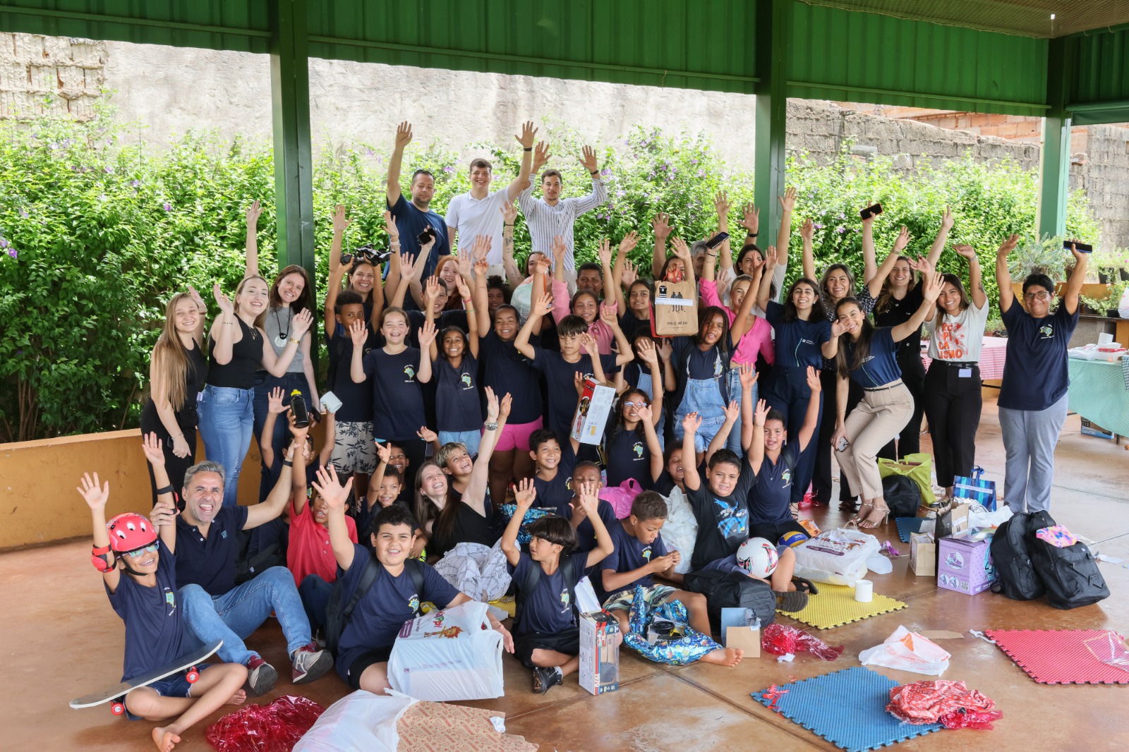 Instituto Brasil Salomão realiza ação de Natal para crianças da Casa Espírita Terra de Ismael