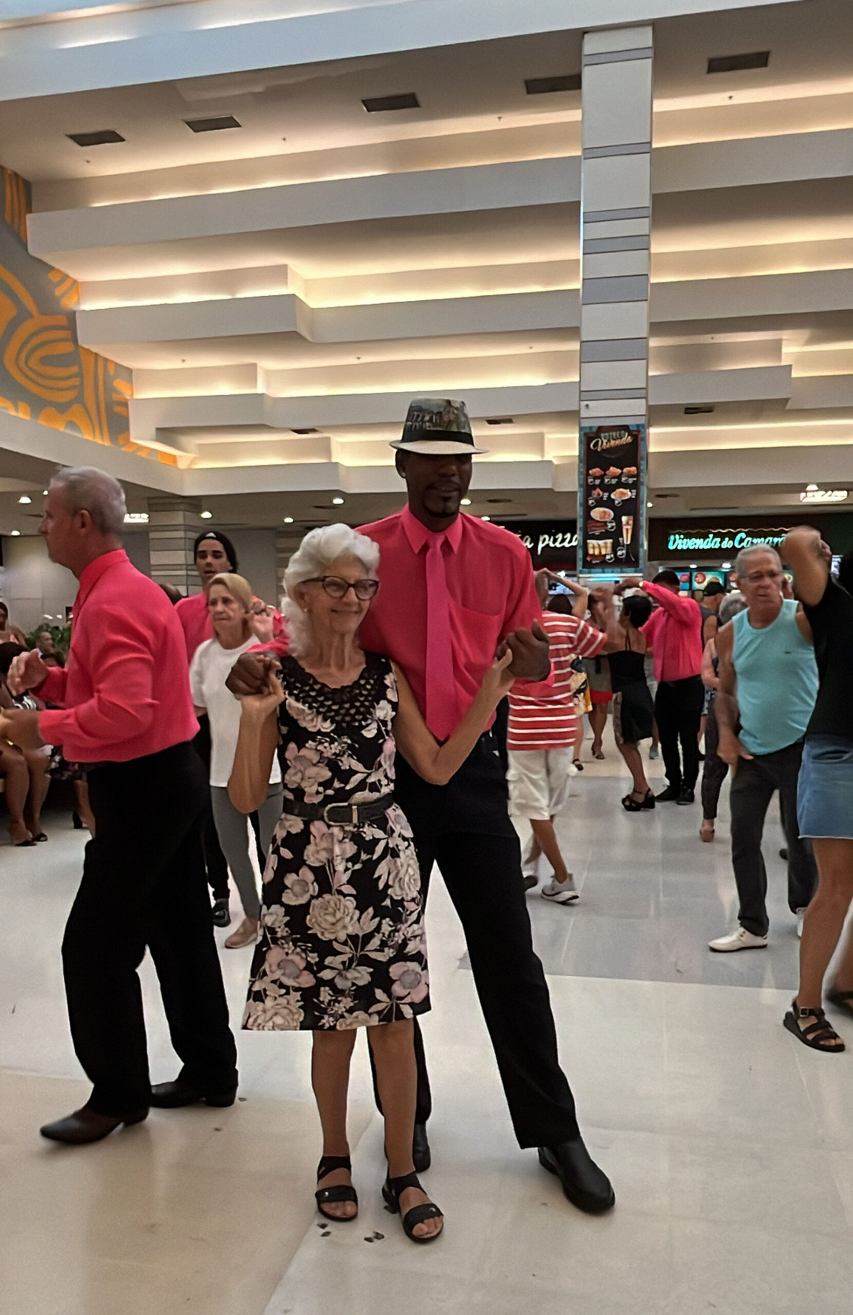 “Ritmos do Guada” leva muita dança e animação ao Shopping Jardim Guadalupe