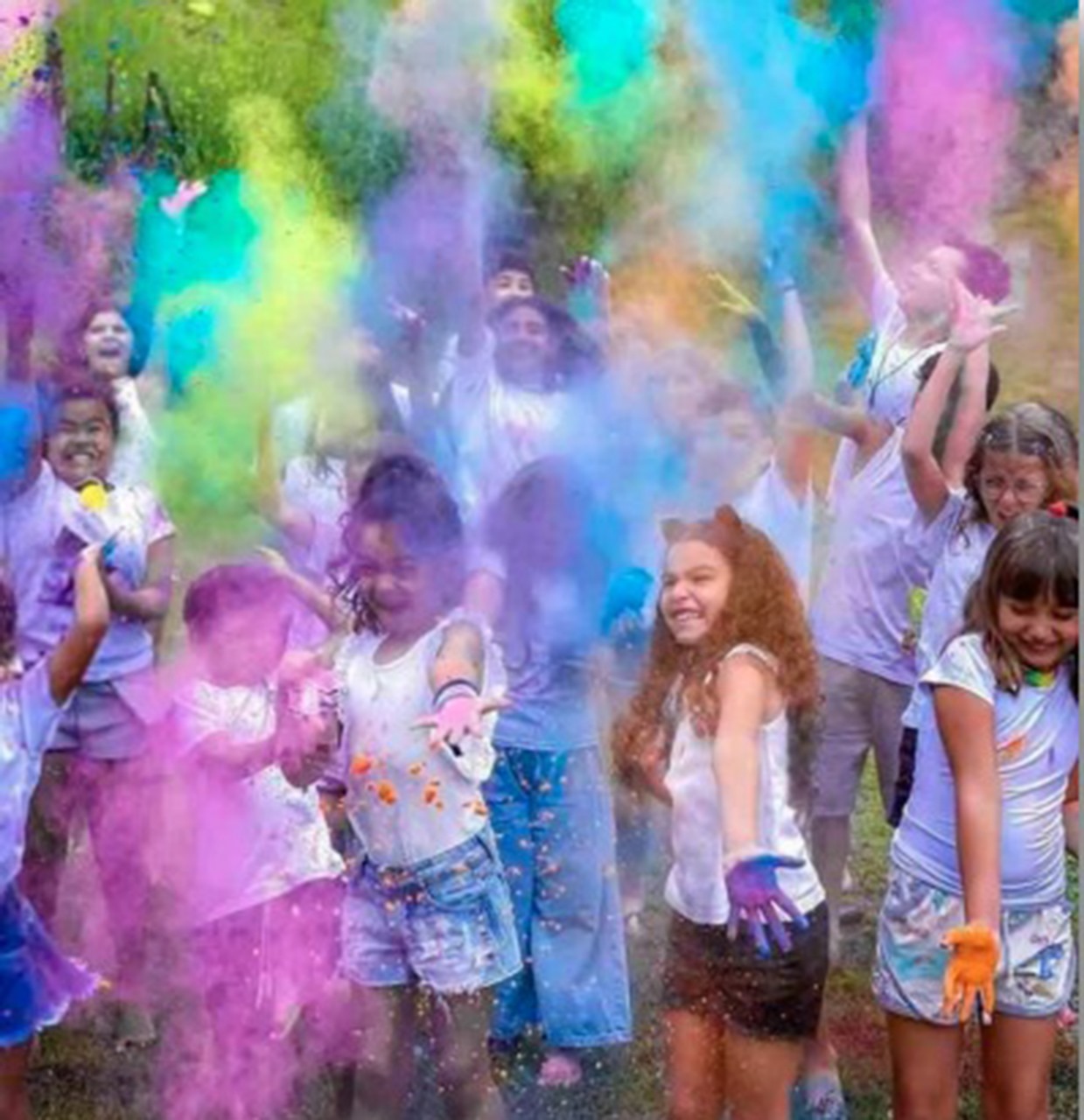 Férias no Guada: empreendimento promove Festa Happy Holi