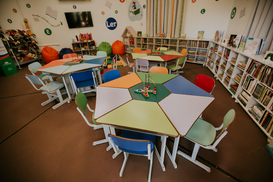 Fundação do Livro e Leitura entrega bibliotecas revitalizadas em Guará e São Joaquim da Barra