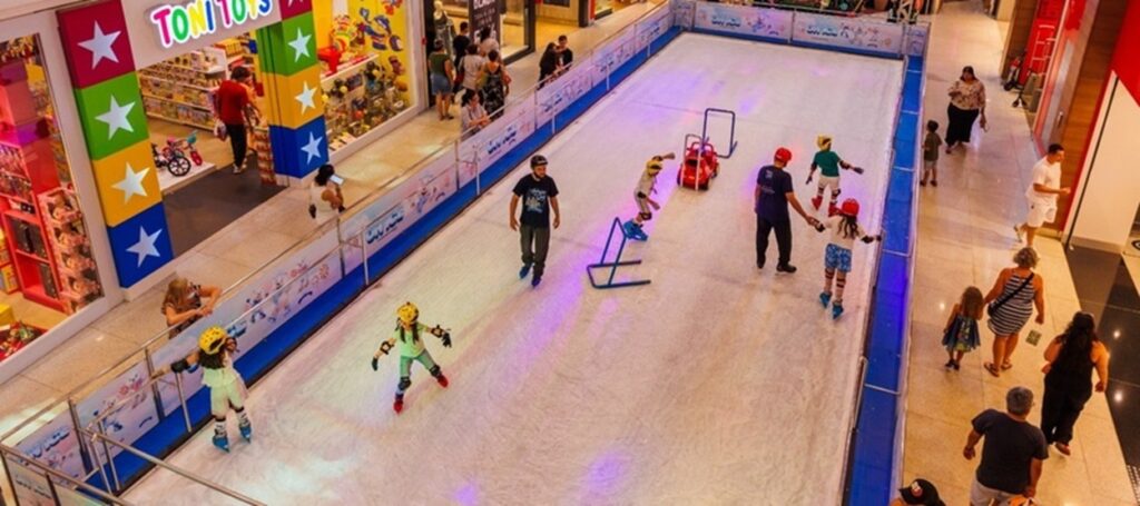 <p>Patinação no ShoppingSantaÚrsula foi prorrogada até 9 de fevereiro<br />
Crédito: Tábata Barbosa</p>

