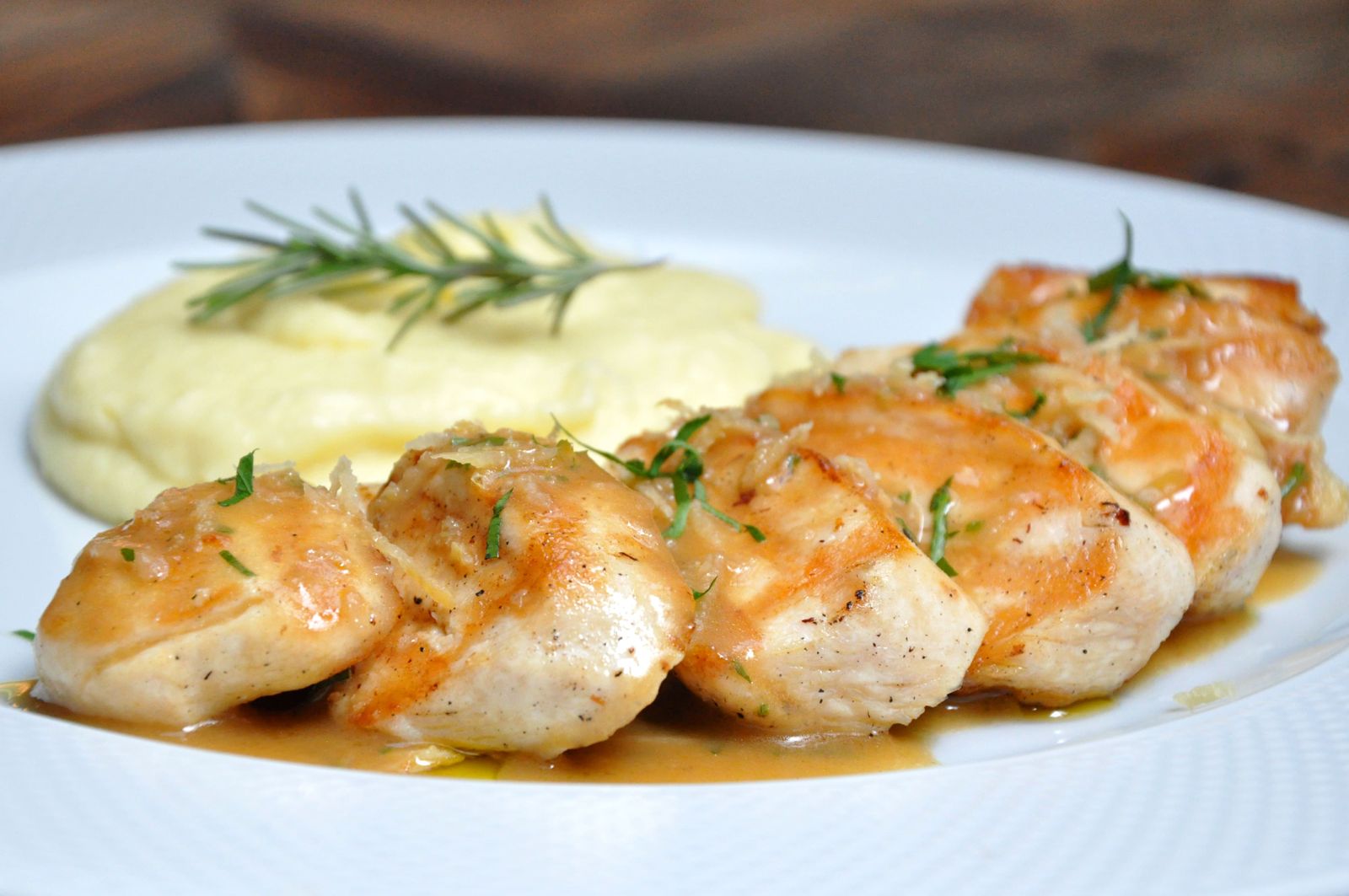 Restaurante Maremonti começa a servir almoço executivo de segunda a sexta-feira