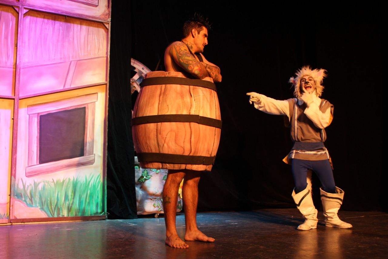 Espetáculo ‘O gato de botas no aniversário da cidade’ se apresenta em Serrana no próximo dia 26