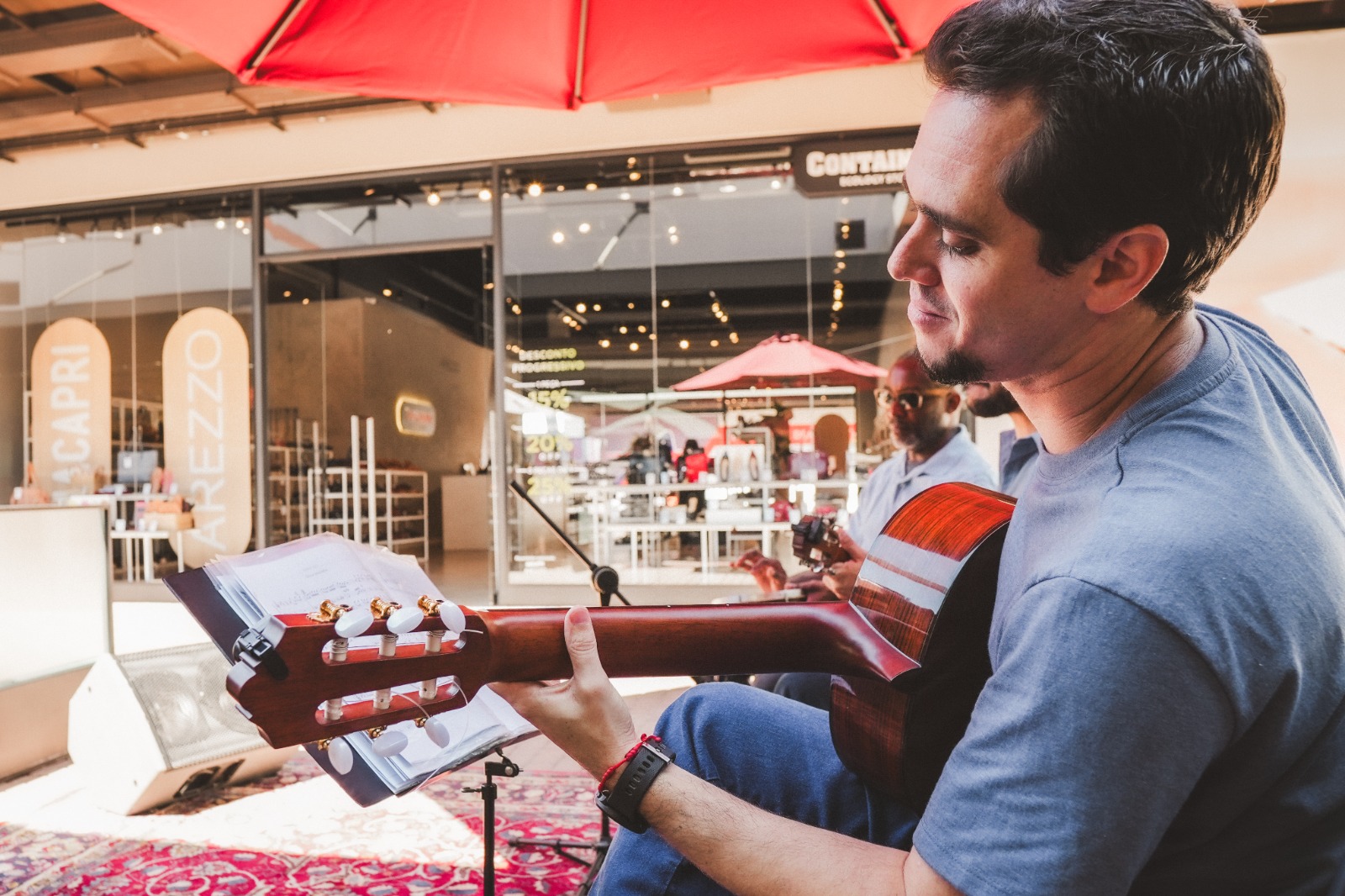 Chorinho toma conta do Santa Maria Outlet neste domingo