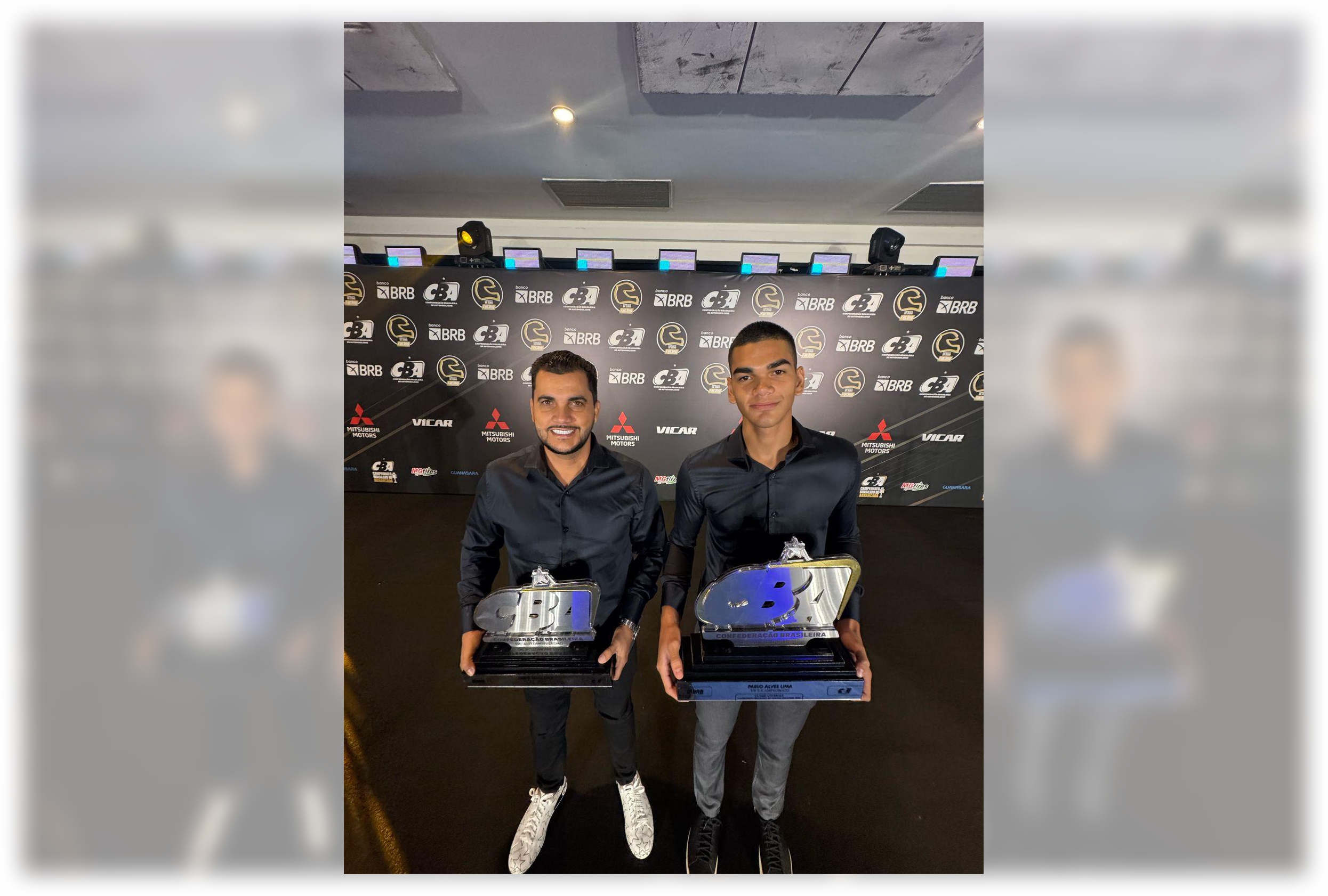 Pilotos de Goiás recebem premiação na 28ª edição do Capacete de Ouro 2025