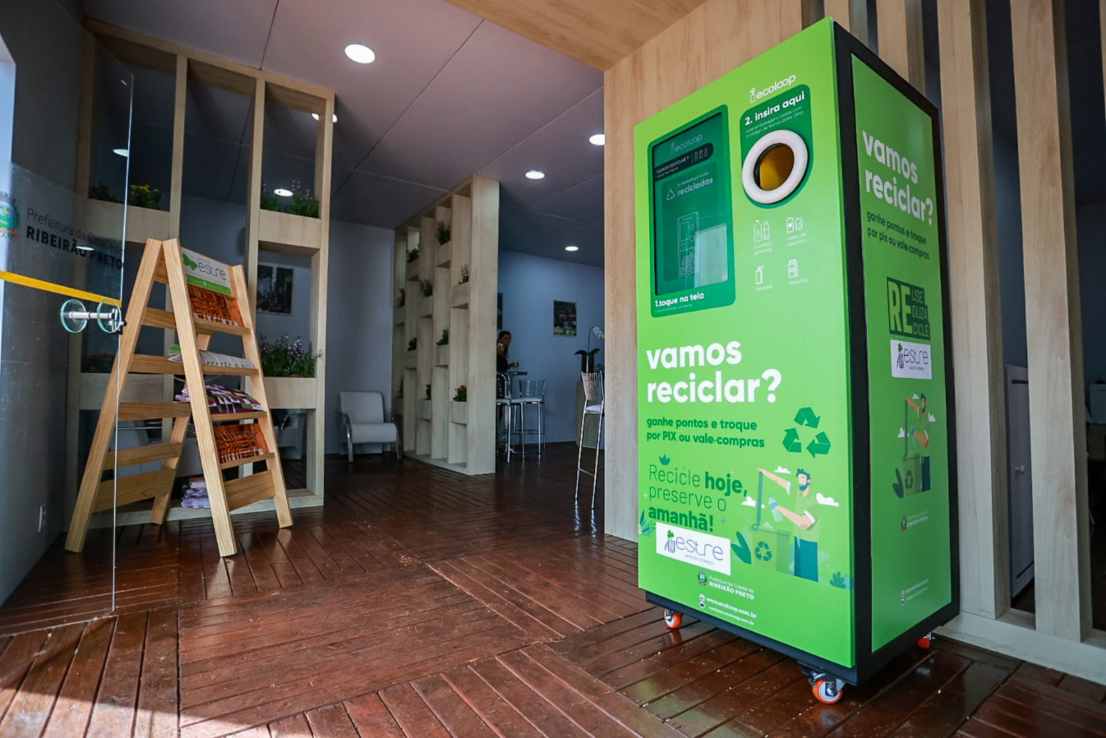 Prefeitura de Ribeirão Preto e Estre Ambiental apresentam ‘máquina inteligente’ na Agrishow