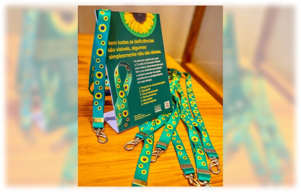 <p>O cordão de girassol ajuda a identificar pessoas com deficiência ou condição não aparente e é fornecido gratuitamente pelo ShoppingSantaÚrsula.<br />
Créditos: Divulgação</p>
