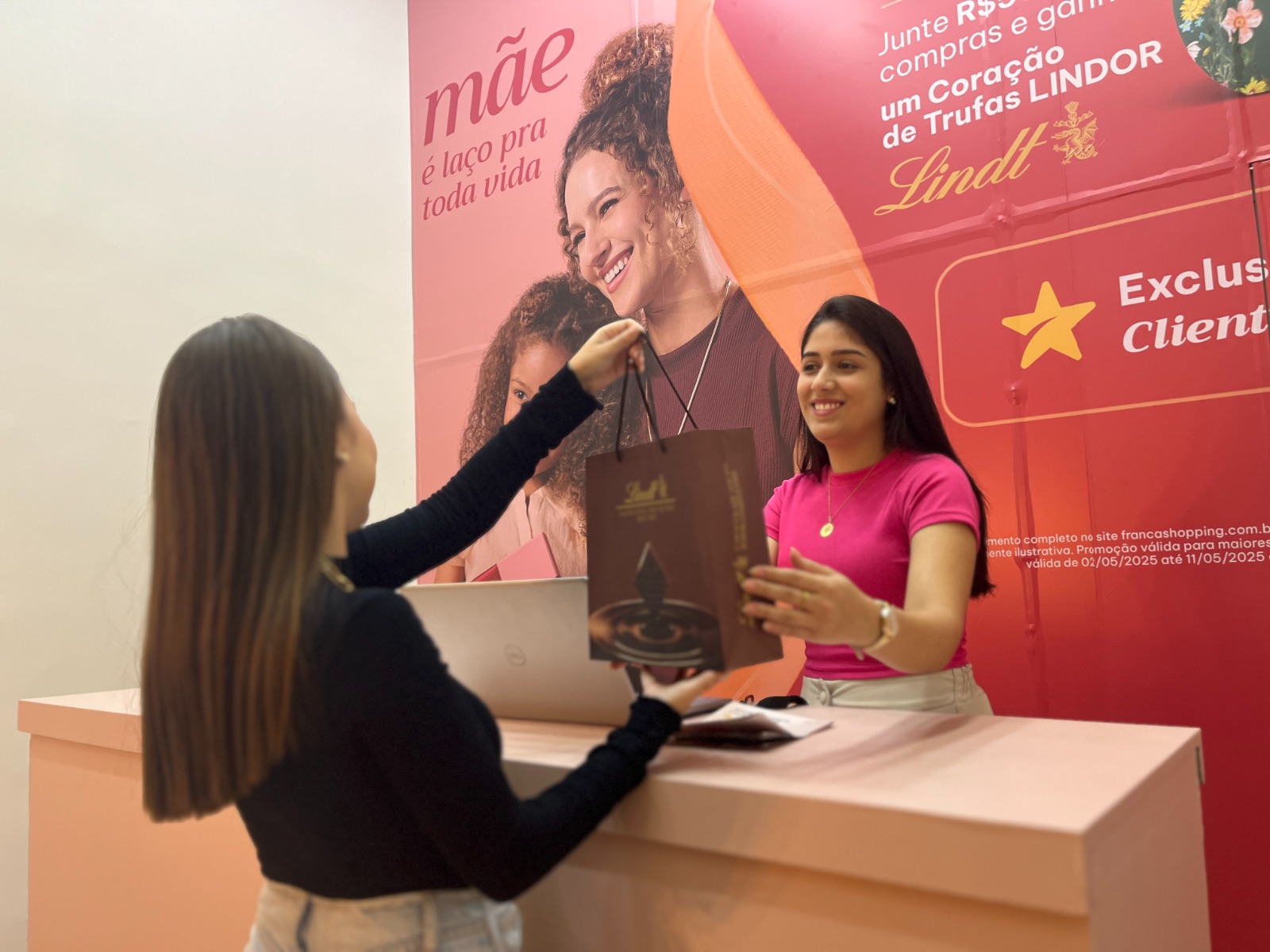 Franca Shopping celebra Dia das Mães com brindes, sorteio de prêmios e música