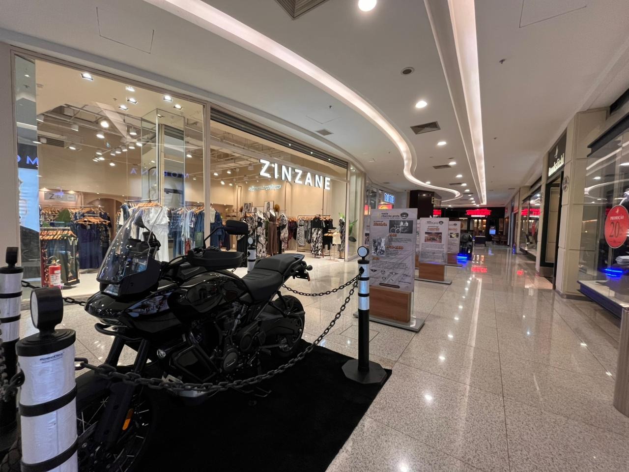 ShoppingSantaÚrsula recebe ações de conscientização do Maio Amarelo