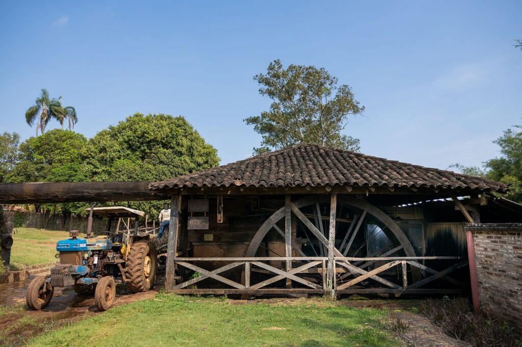 Fazenda Barra Grande celebra início da safra 2025 com missa e inauguração de monumento