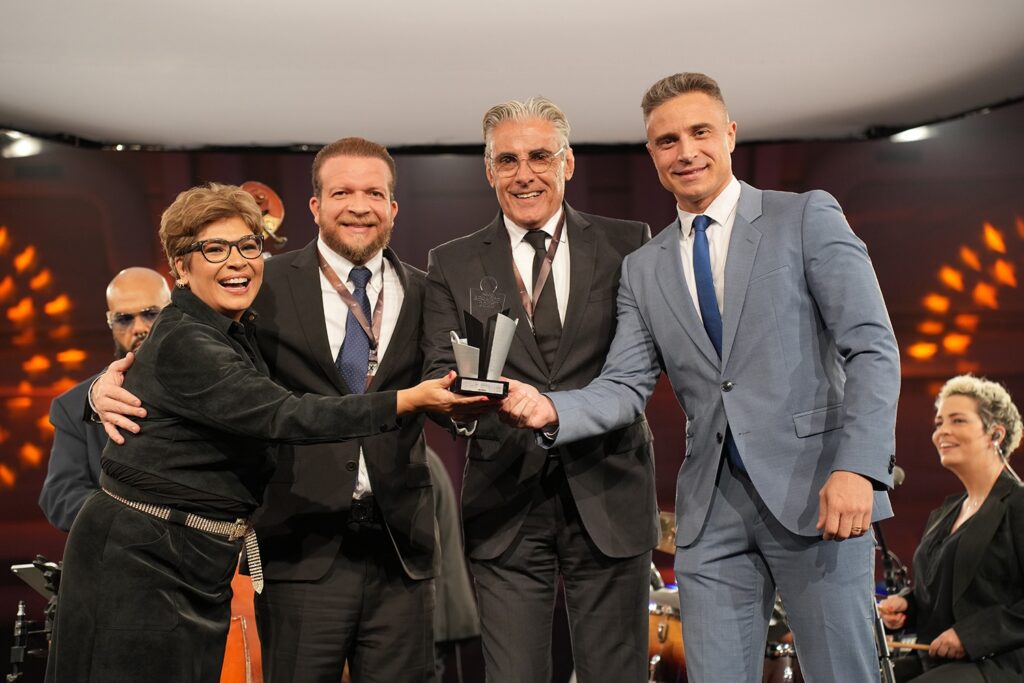 Santa Maria Outlet conquista o troféu deprata no Prêmio Abrasce 2025