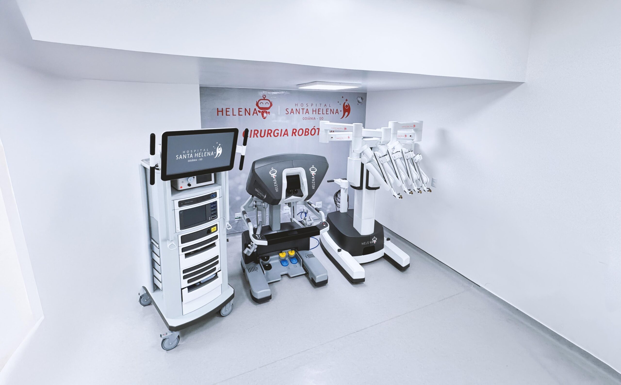 Hospital Santa Helena apresenta “Helena”, o novo robô cirúrgico que coloca Goiás na era da cirurgia do futuro