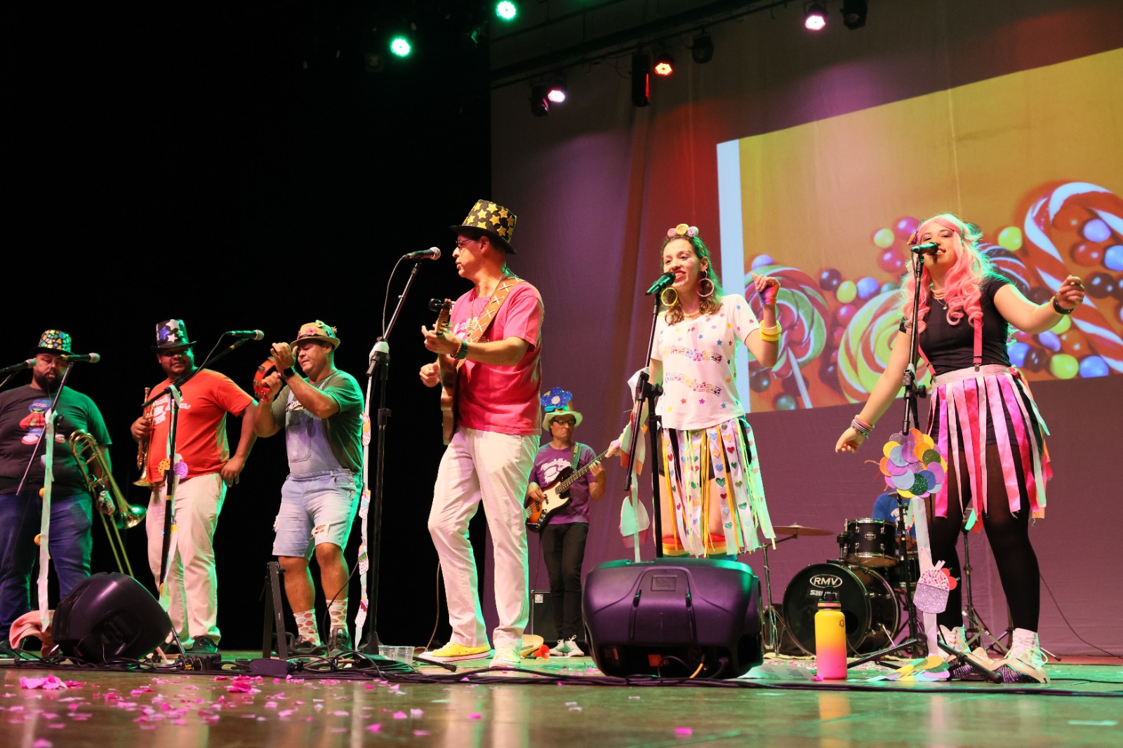Bandalheira do Bem apresenta espetáculo gratuito em São Simão nesta terça-feira (29)