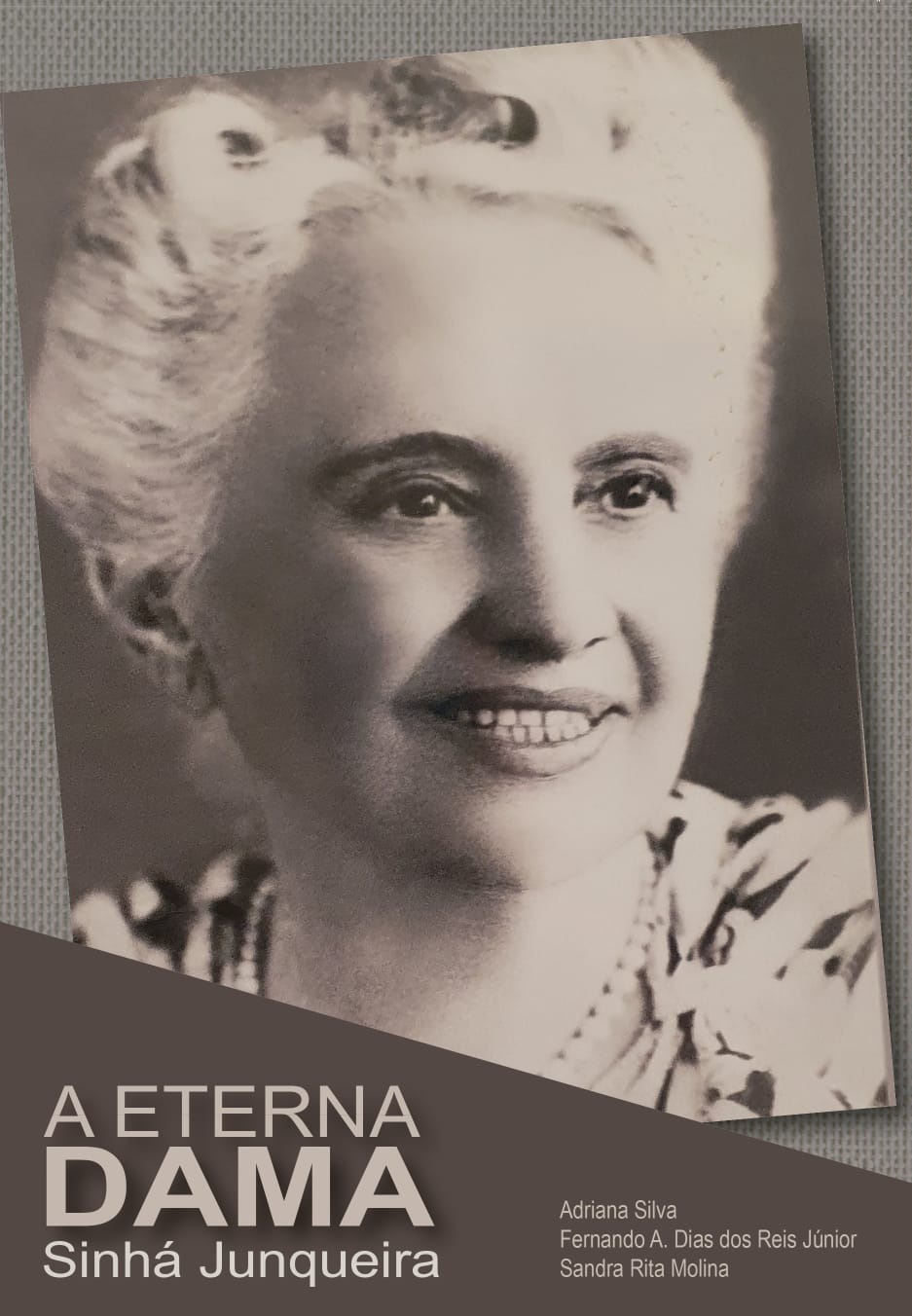 Fundação do Livro e Leitura de Ribeirão Preto lança dois novos títulos durante a 24ª FIL