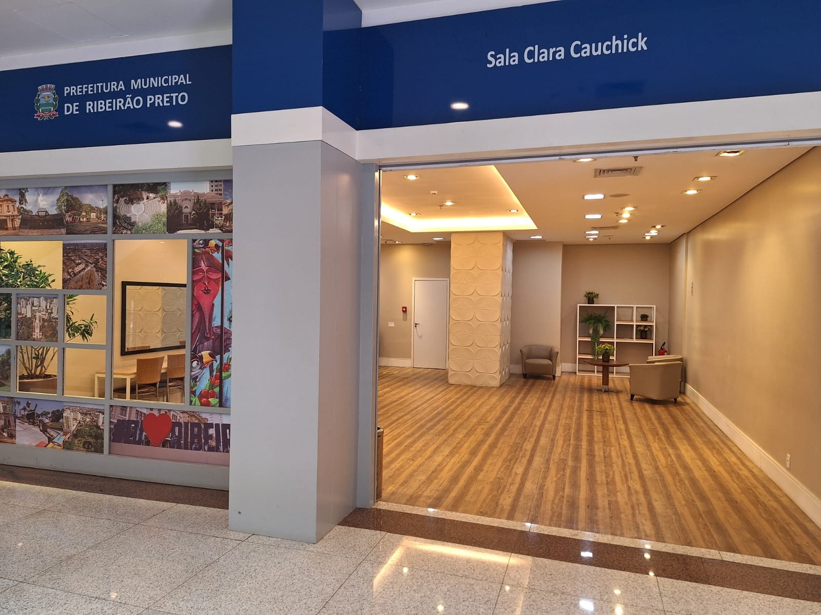 ShoppingSantaÚrsula recebe lançamento do primeiro livro de Poliana David