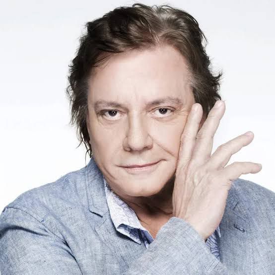 Fábio Júnior e Banda Yahoo se apresentam em São Paulo