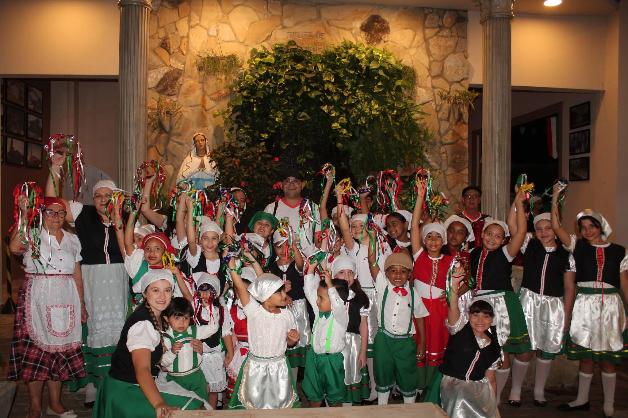 Serrana prestigia 92 famílias italianas em Festival Gastronômico de San Genaro